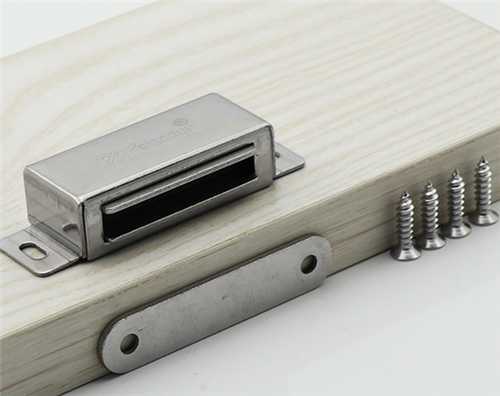 柜门吸怎么安装